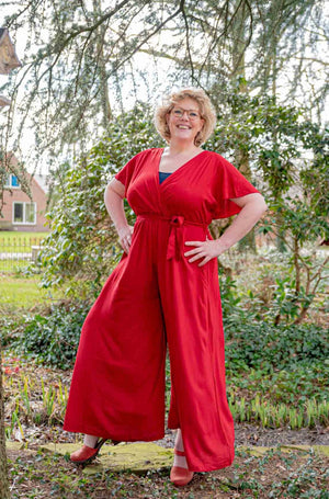 Anastasia jumpsuit- fel rood - rayon- gemaakt door Tantilly