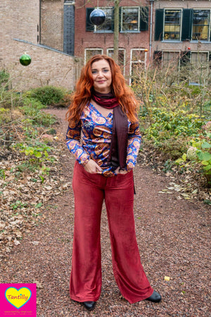 Stretch Twisted wrap top Velvet- winter flowers