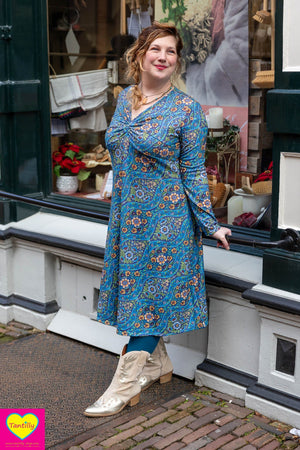 Natasja jurk- vrolijke lente retro style- romantic flowers