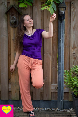 Stretch-Top mit Wasserfallausschnitt – neues Modell – kurze Ärmel – dunkelviolett