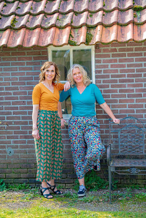Set aanbieding van 50's pants, en wrap top naar keuze voor 69 euro!