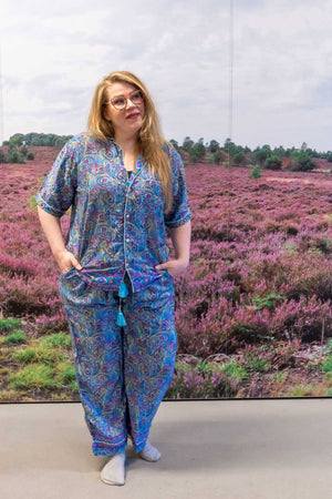 Pyjama gemaakt van zijde- voorjaar-zomer versie- gemaakt door Tantilly - wonderland