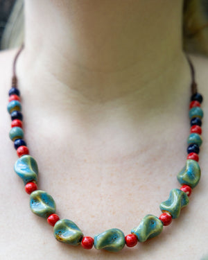 Keramiek ketting handgemaakt- uniek- vrolijke mix