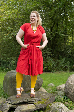 Tessy rayon jurk - effen rood - gemaakt door Tantilly