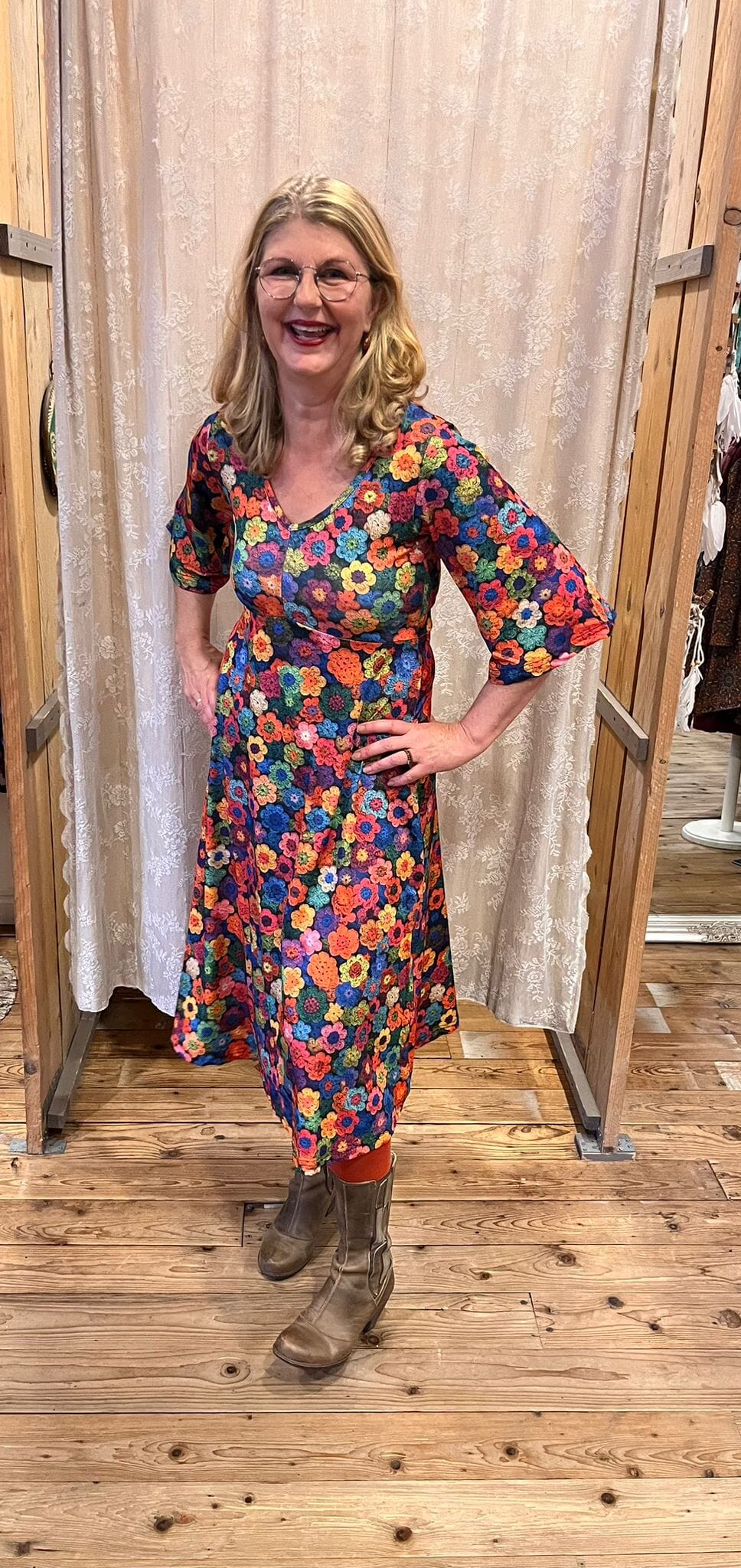 Tantilly's kleurrijke kleding- unieke jurkjes, rokjes, tops, broeken!