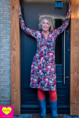 Natasja jurk- vrolijke lente retro style- rubi bloem