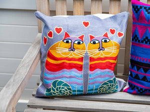 Pillow cover embroidery - cotton - cat in love gift Tantilly 