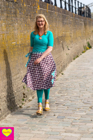 Pre order- Dubbelzijdige wikkelrok- katoen & retro-bruin-zeegroen- Happiness in a skirt