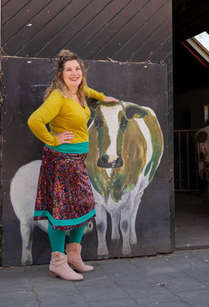 Elvira skirt Velvet- romantic flowers- made by Tantilly