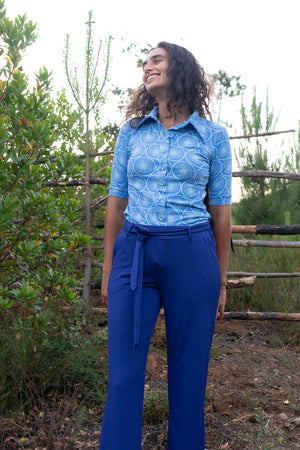 Riley shirt - blue retro happiness shirt Tantilly 